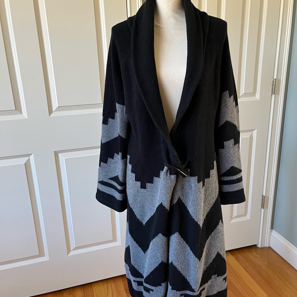 Black and Gray soft surrounding label noir sweater jacket